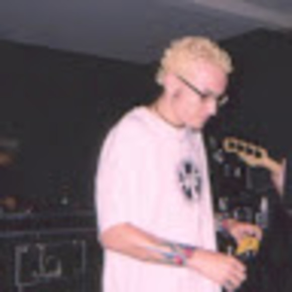 Meet your Posher, Shellaina - Picture 1 of 1